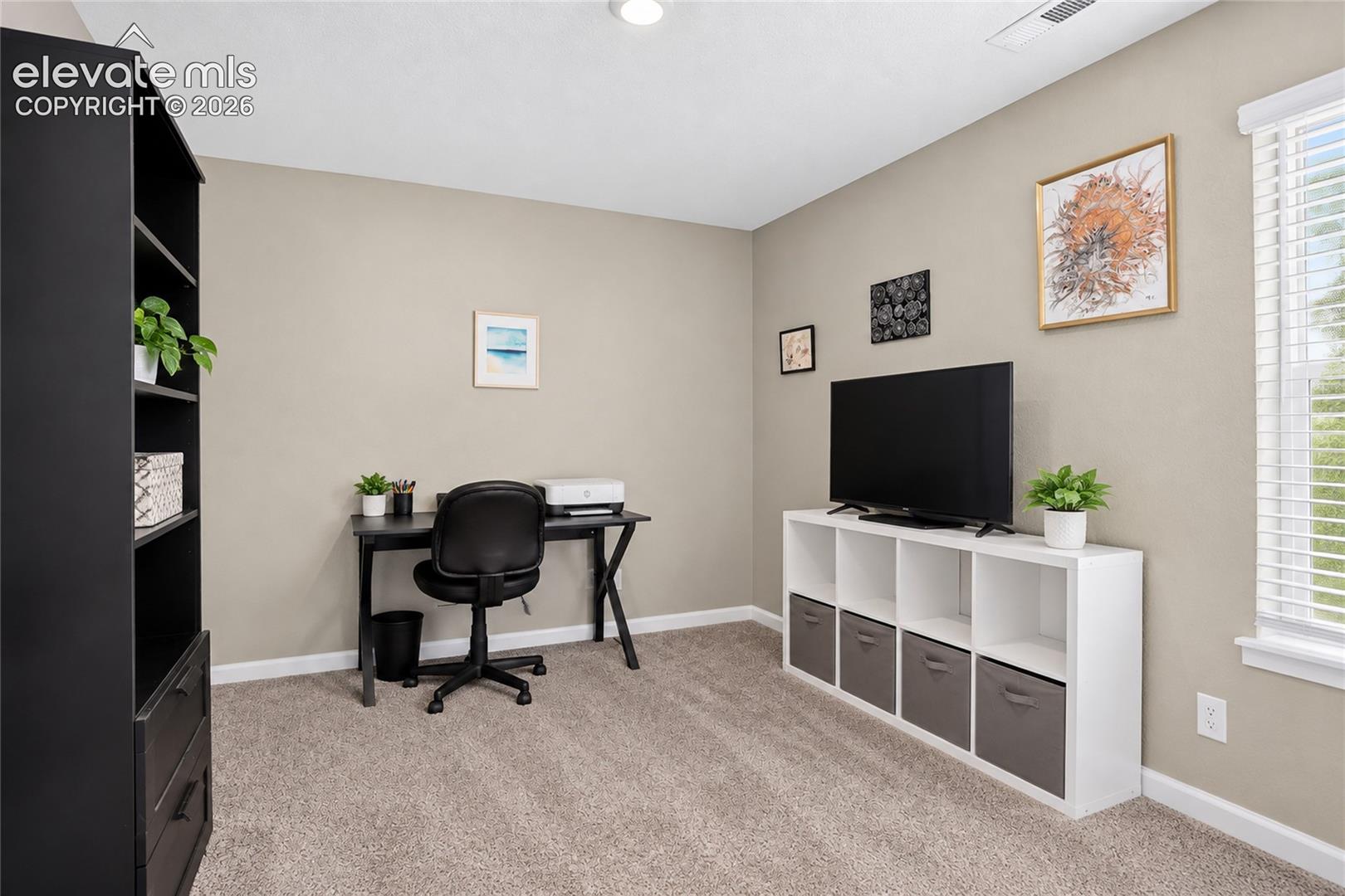 Listing photo 15 for 2051 Rosette Lane