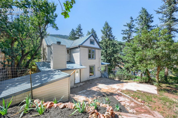 328 Spring Street — listing photo