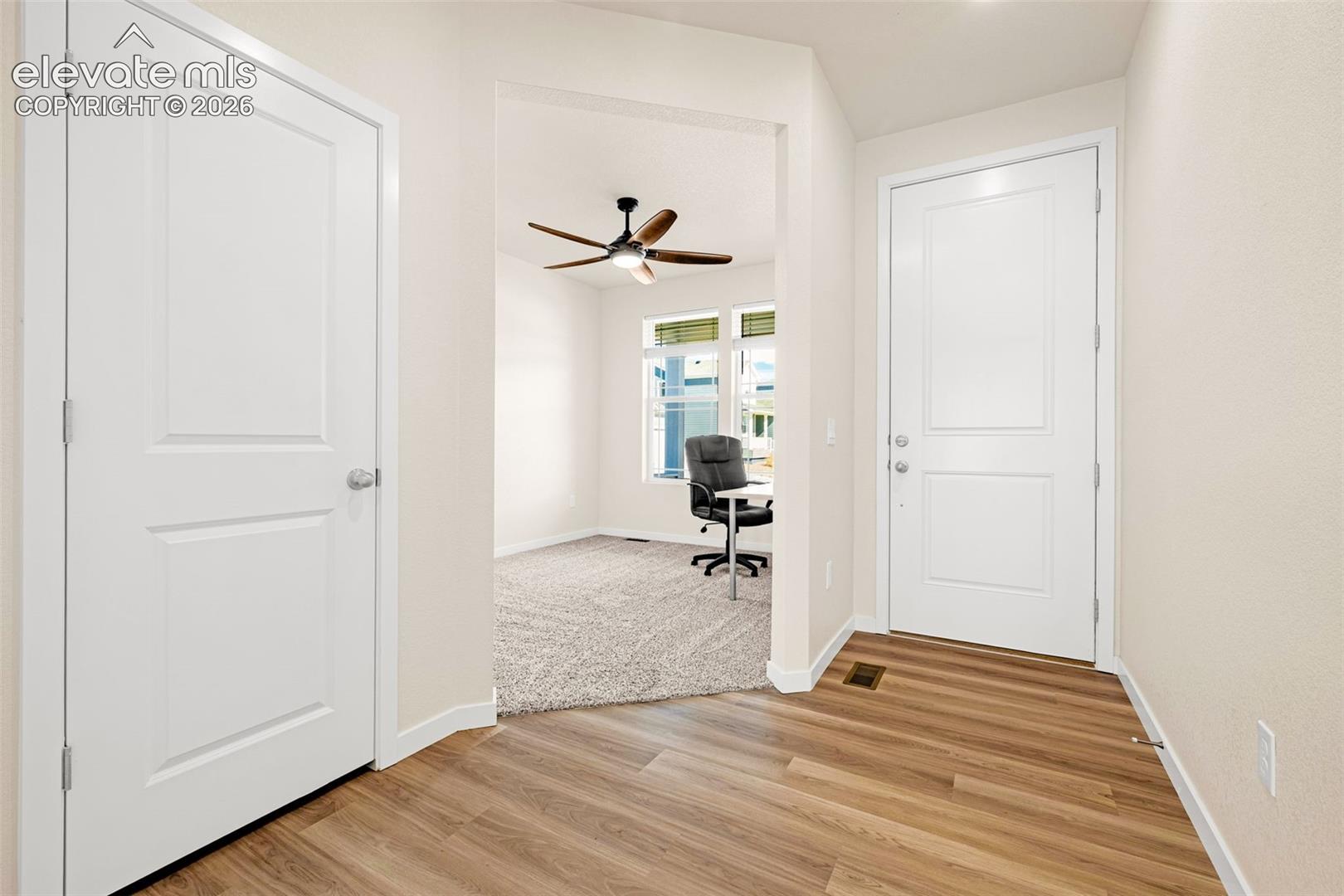 Listing photo 7 for 9762 Treasurevault Trail