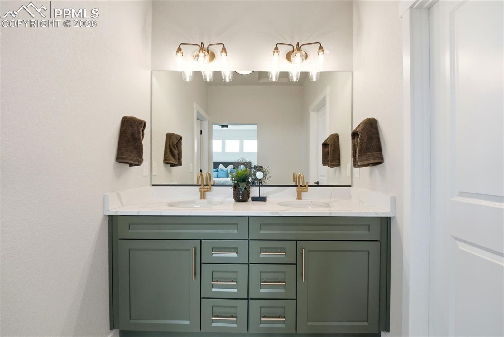 9456 Traveler Terrace, photo 19