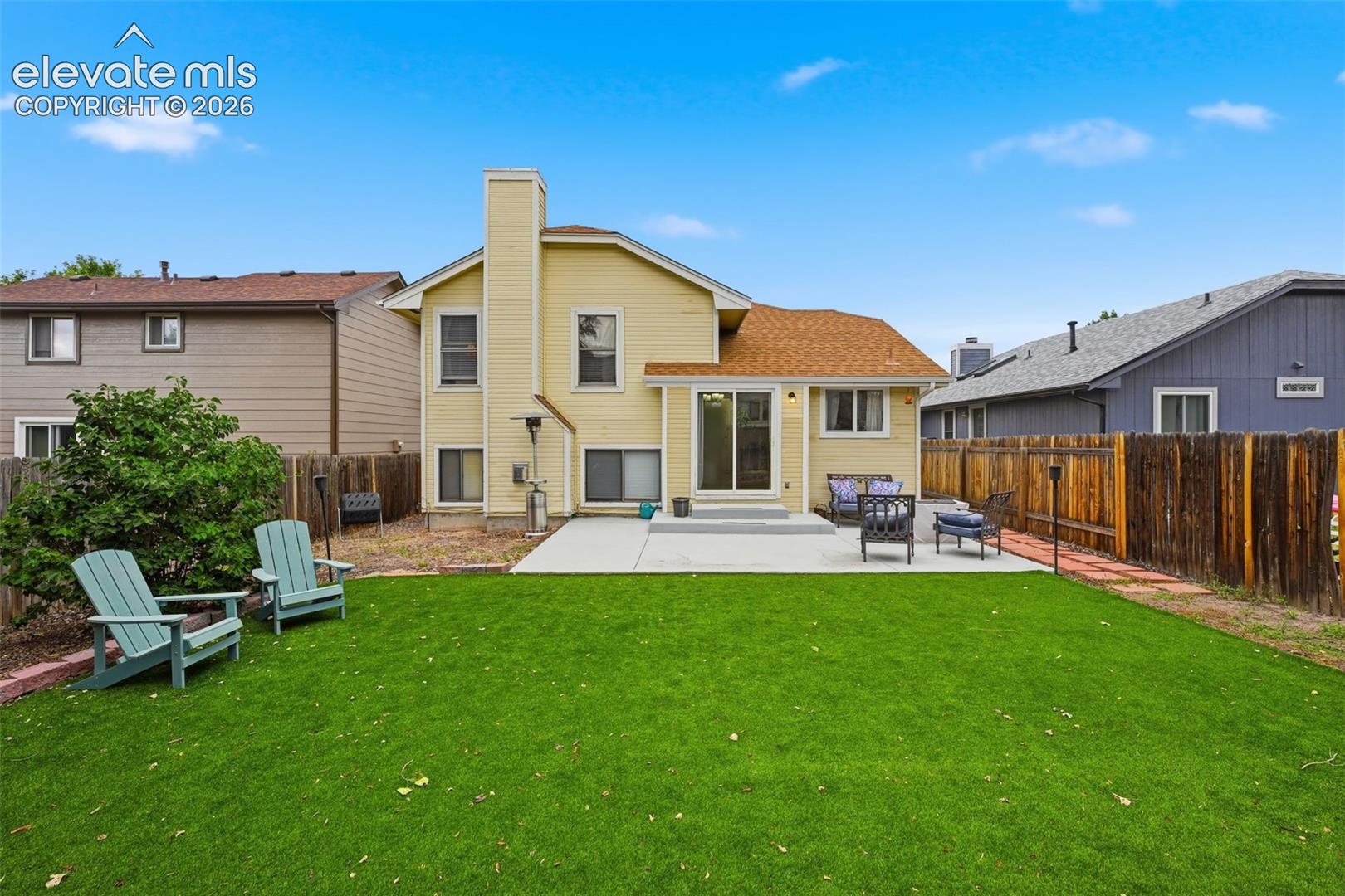 Listing photo 7 for 8219 Steadman Drive