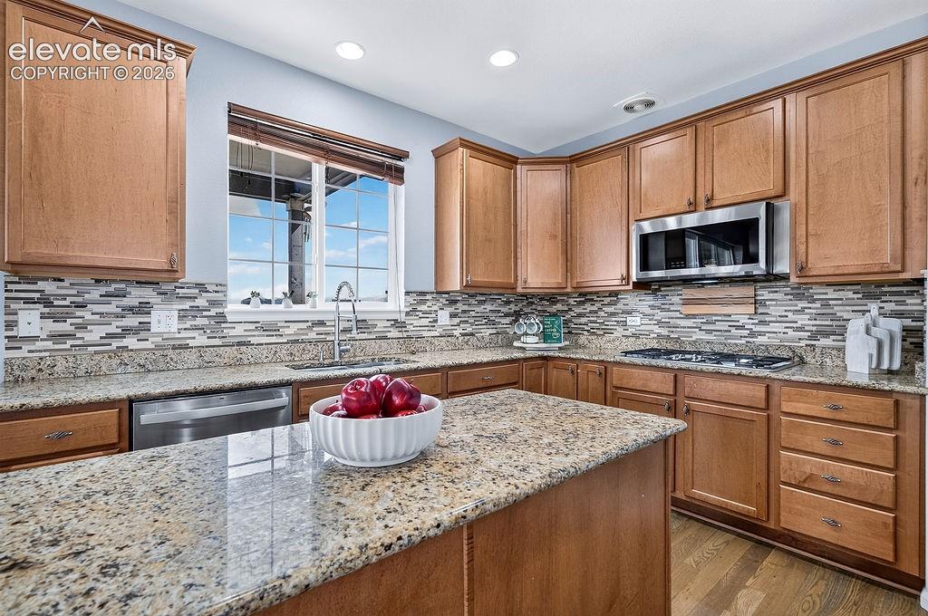 Listing photo 18 for 9725 Beryl Drive