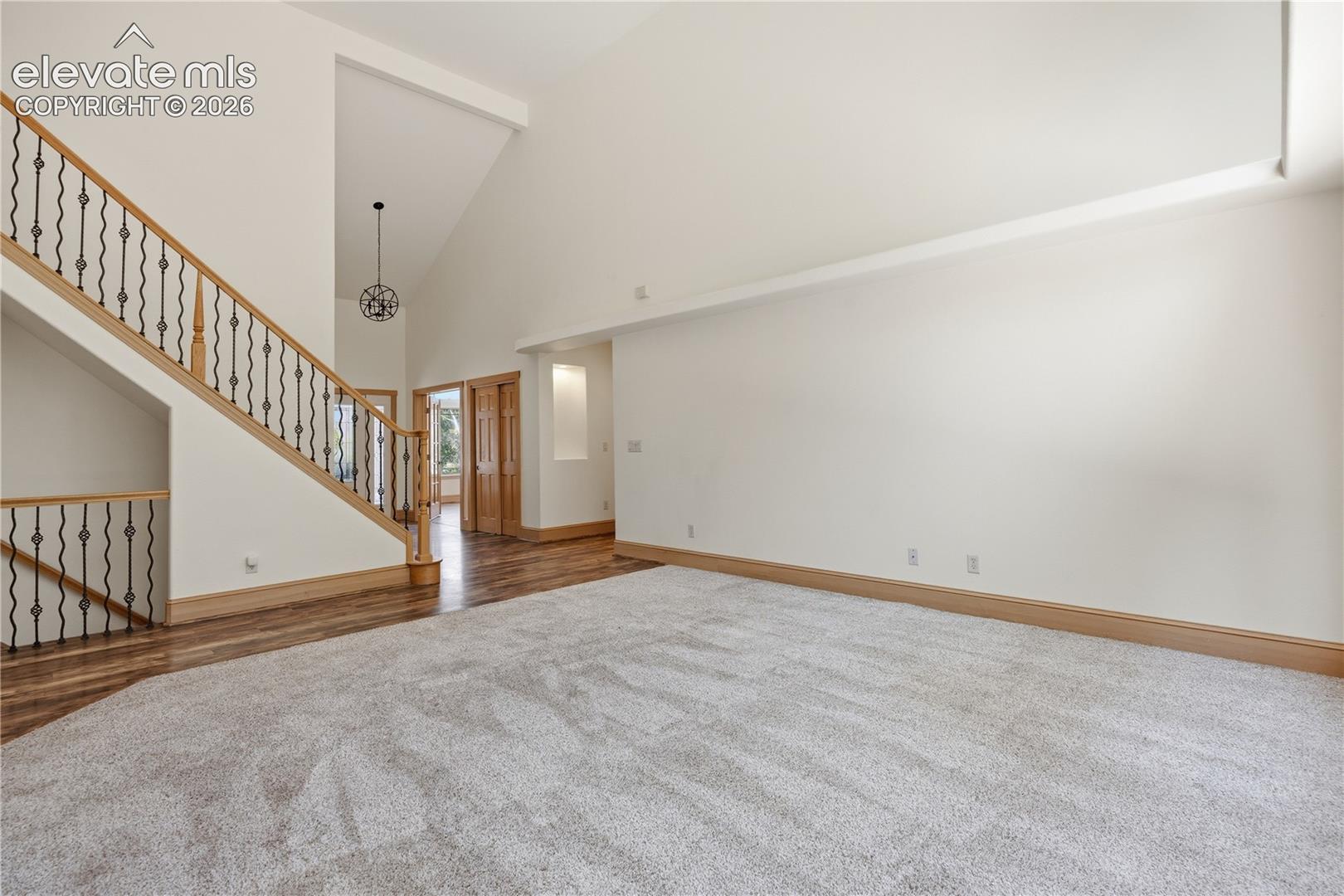 Listing photo 10 for 164 Metcalf Lane