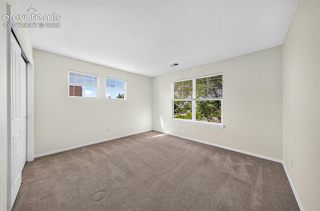 Listing photo 22 for 4465 Charing Drive