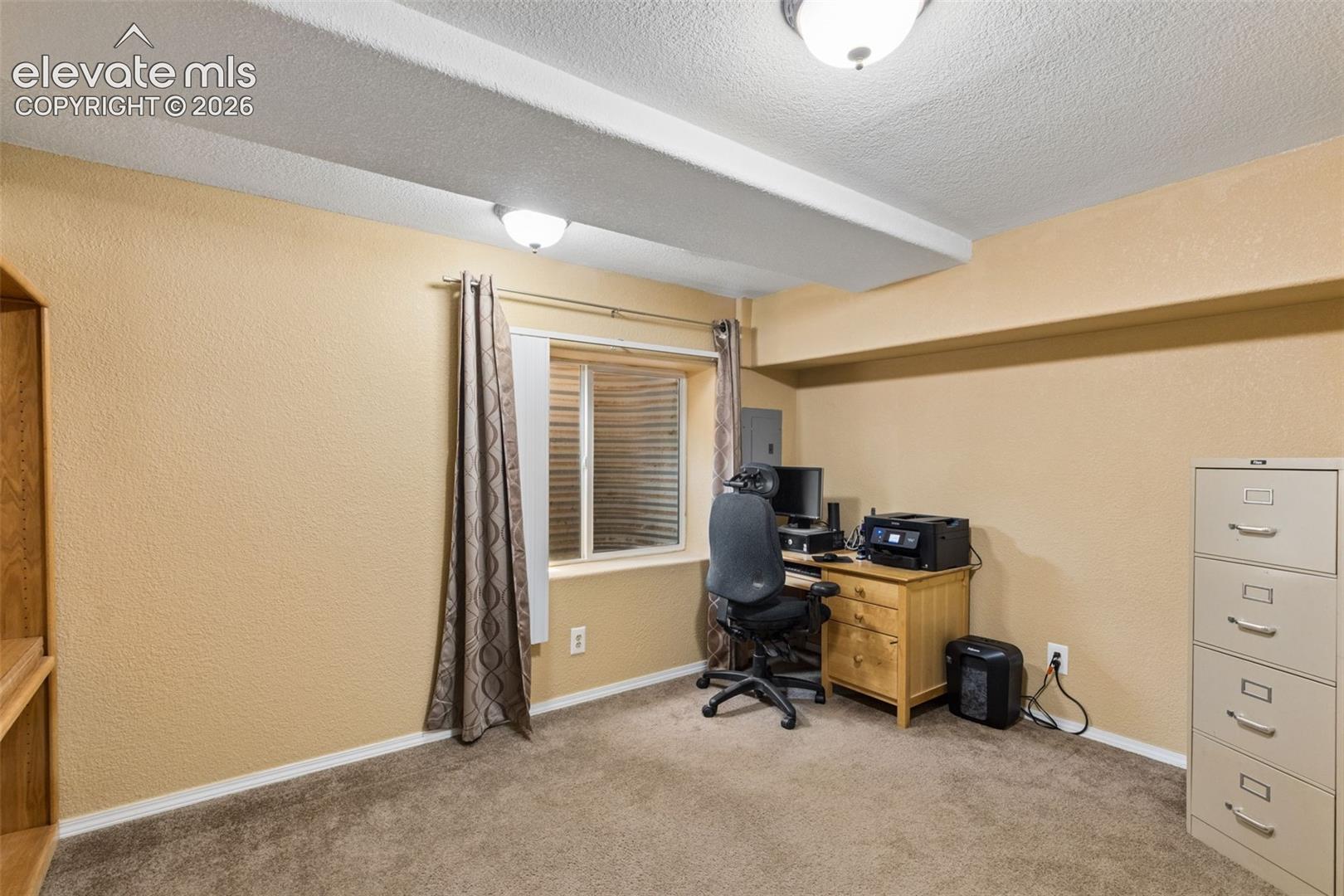 Listing photo 31 for 703 N Canvas Drive