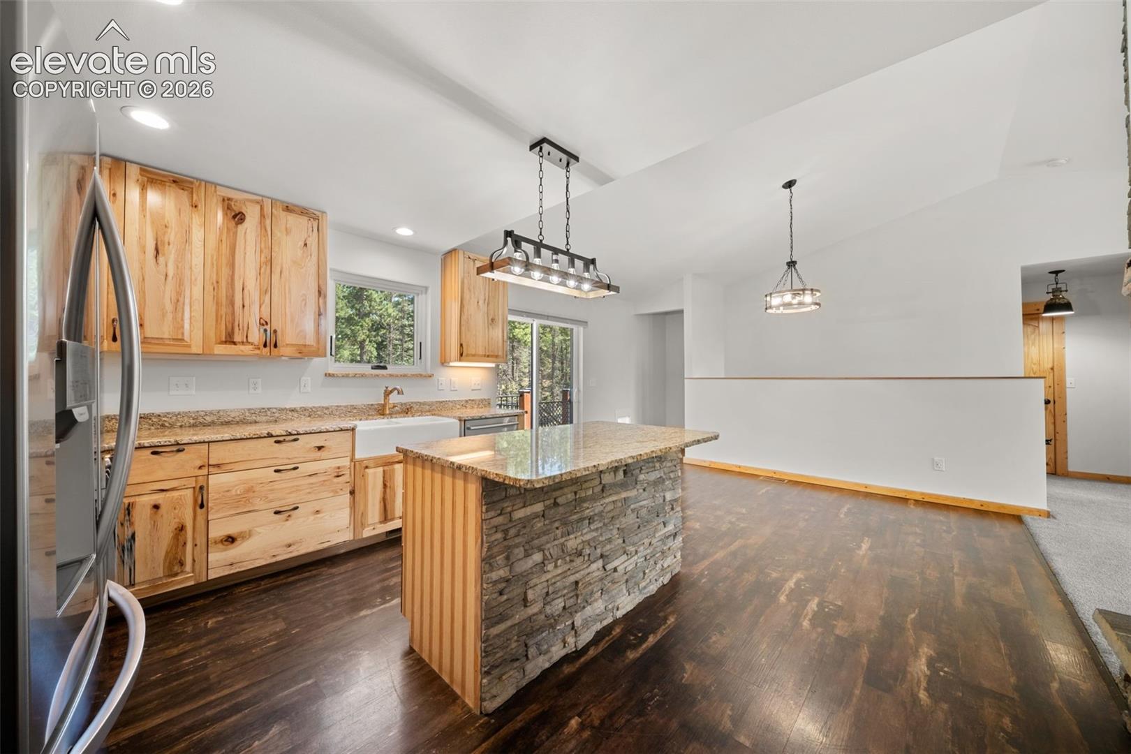 Listing photo 12 for 2775 Pathfinder Road