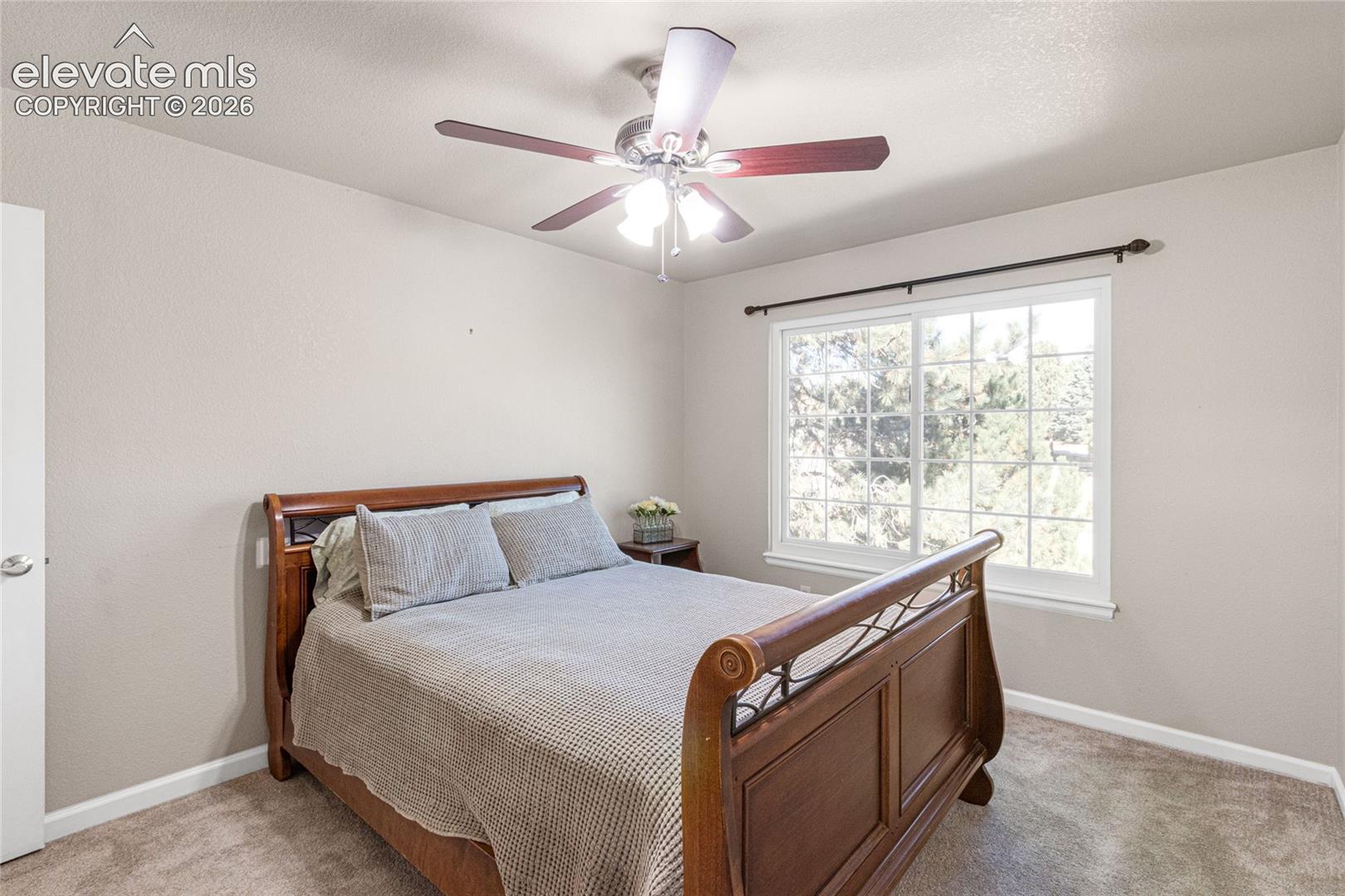 Listing photo 22 for 19905 Riverglen Lane