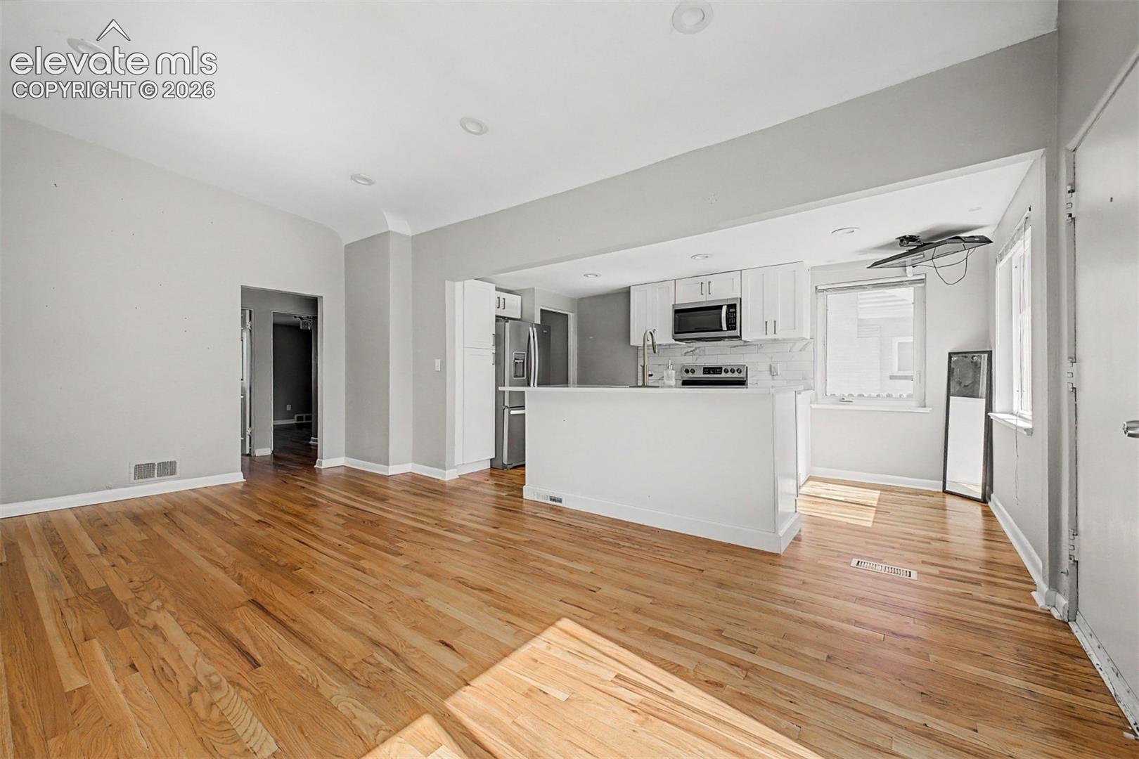 Listing photo 9 for 3505 N Elizabeth Street