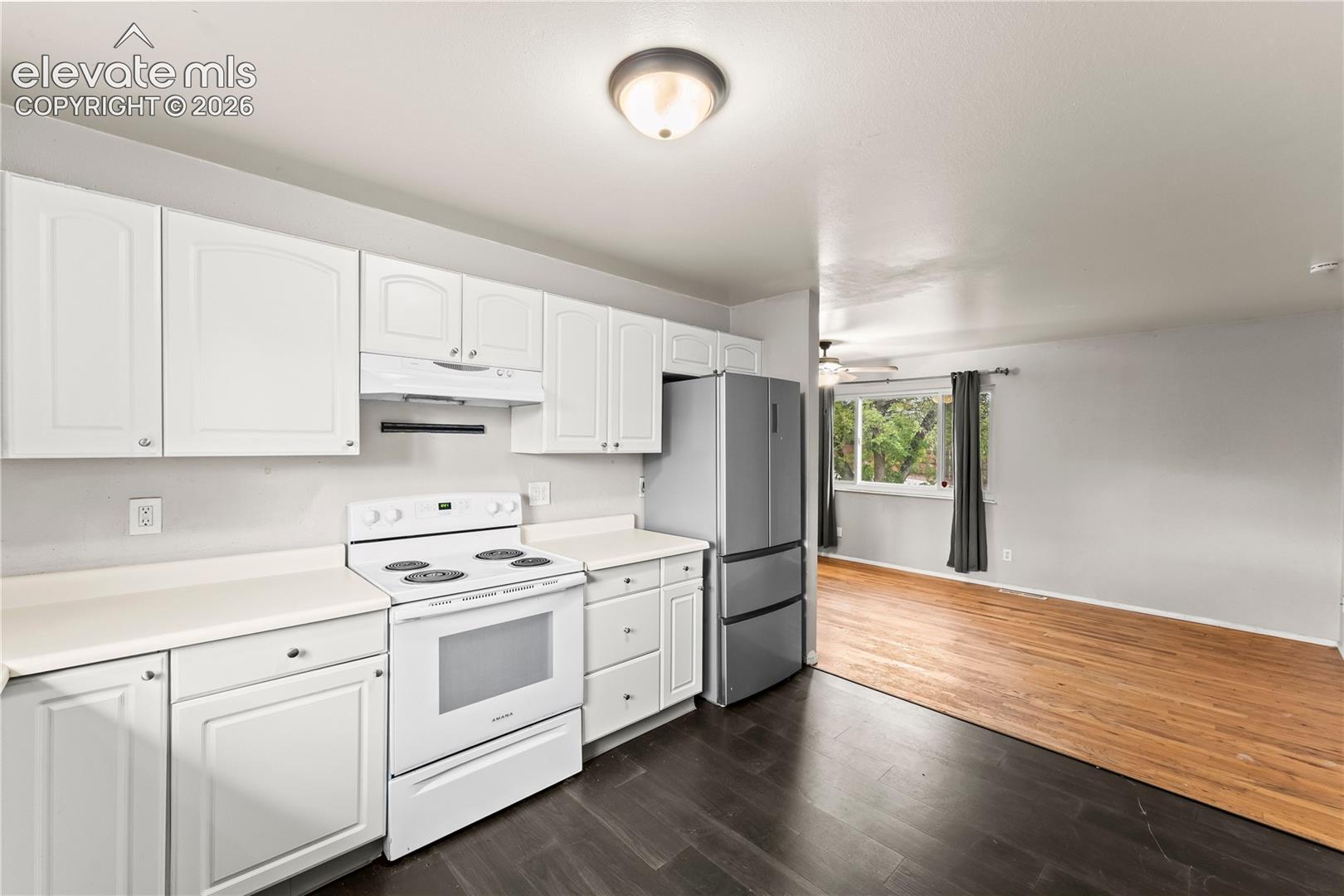 Listing photo 7 for 1120 Maxwell Street