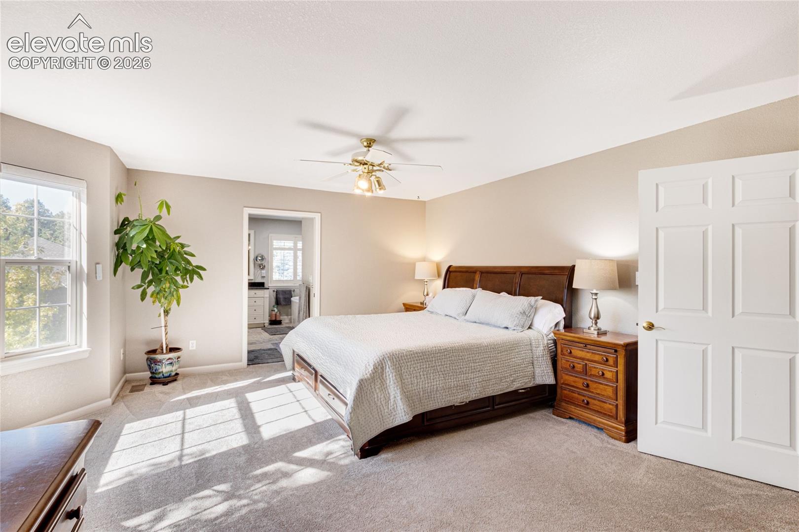 Listing photo 16 for 19905 Riverglen Lane