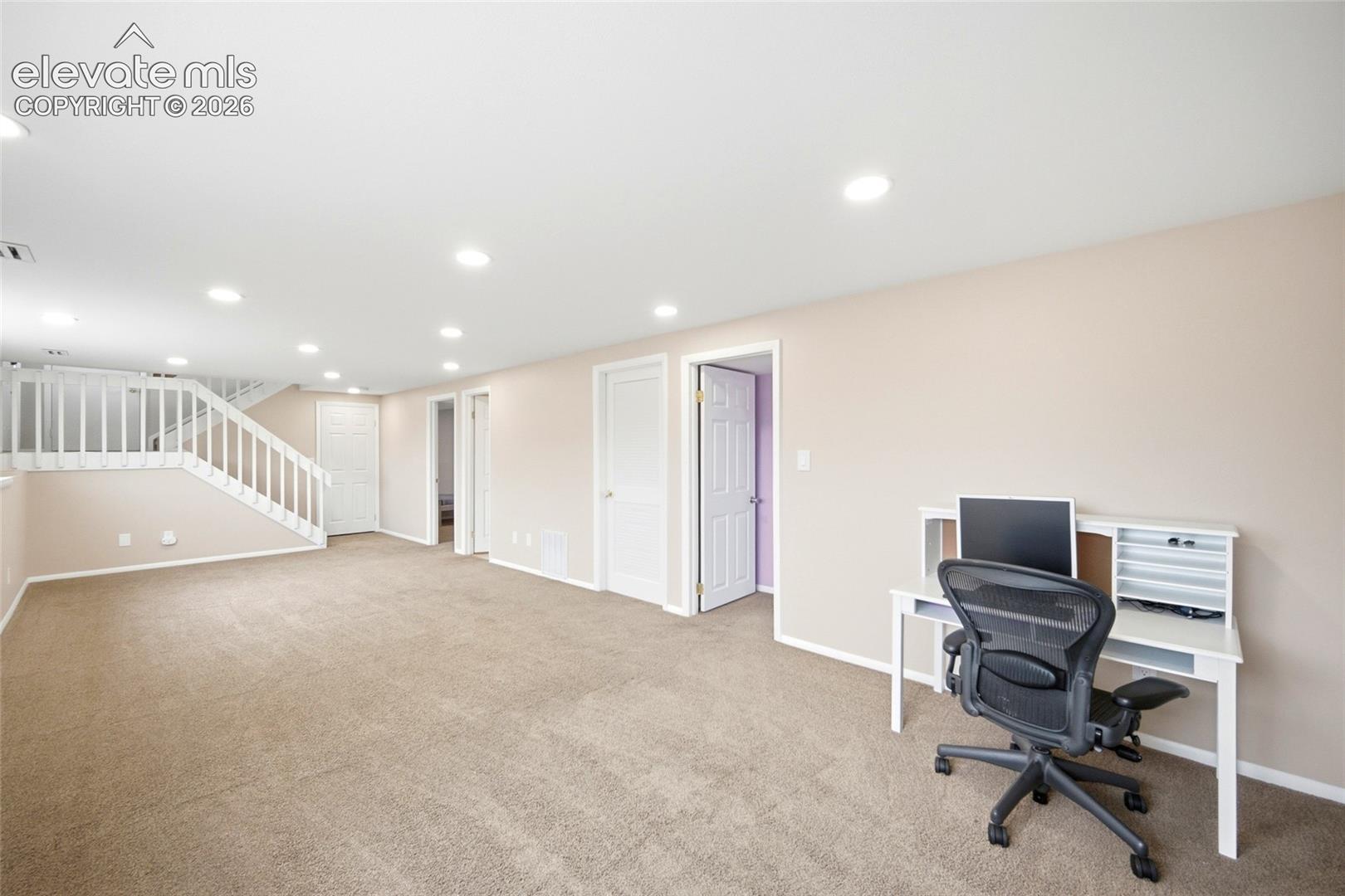 Listing photo 19 for 6735 Blue River Way