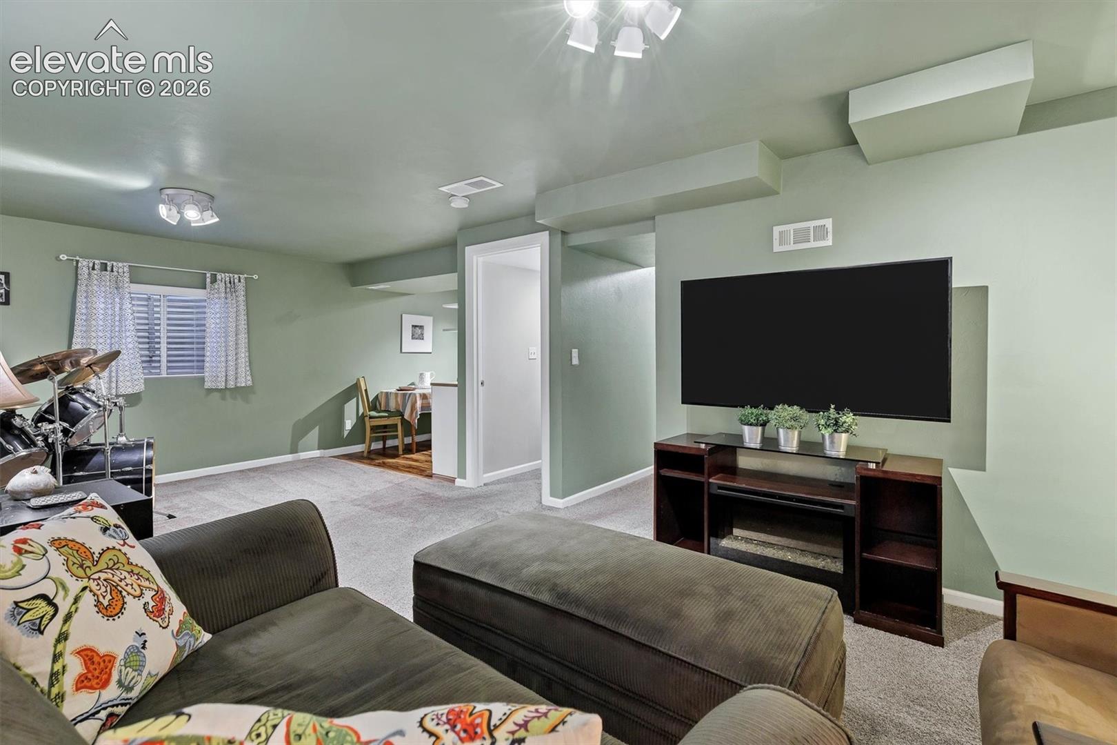 Listing photo 21 for 5168 Austerlitz Drive