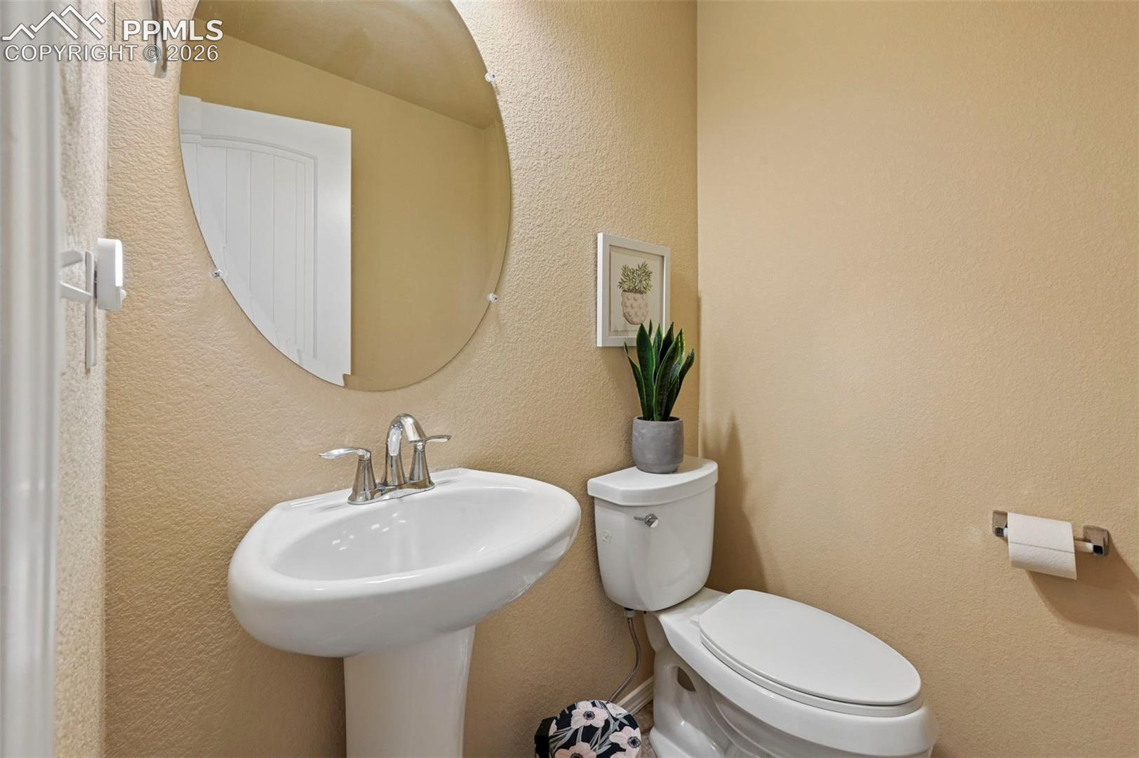 Listing photo 16 for 8742 Windy Plains Court