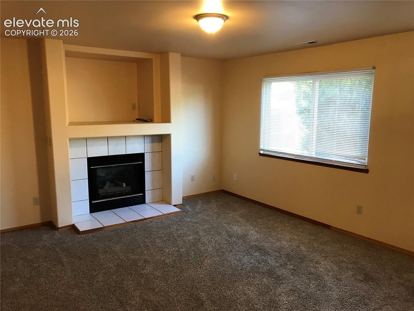 Listing photo 5 for 759 Descendant Drive