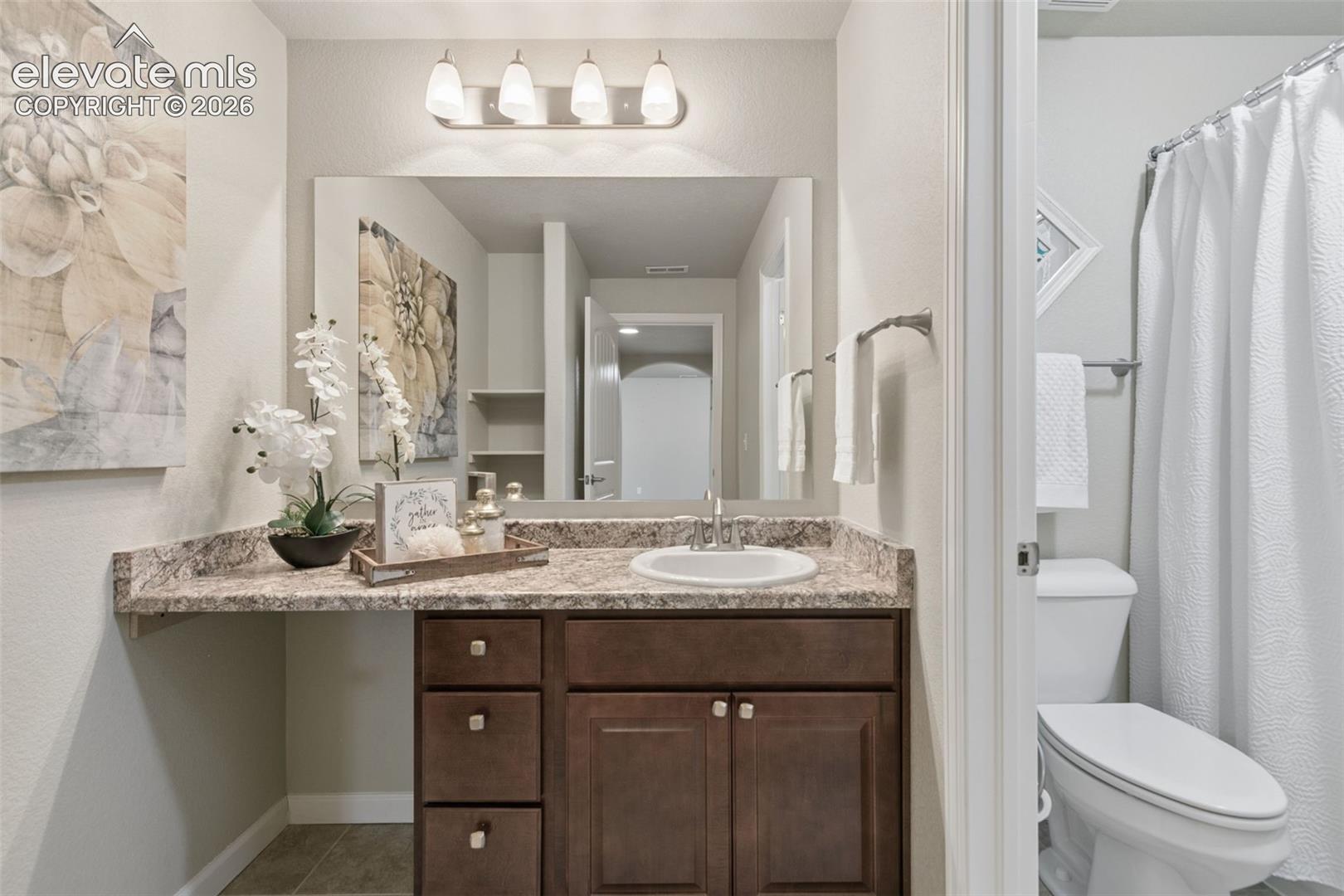 Listing photo 24 for 8042 Potentilla Grove