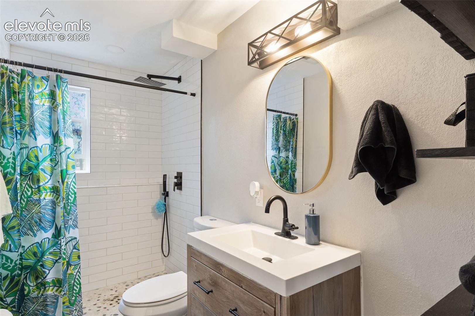 Listing photo 28 for 1596 Prado Drive