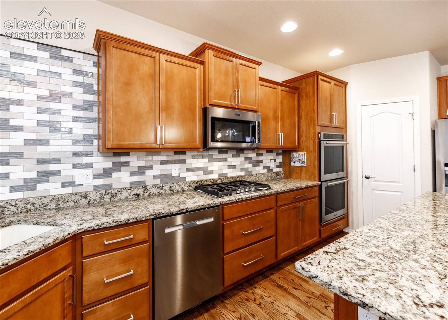 Listing photo 14 for 12931 Stone Valley Drive