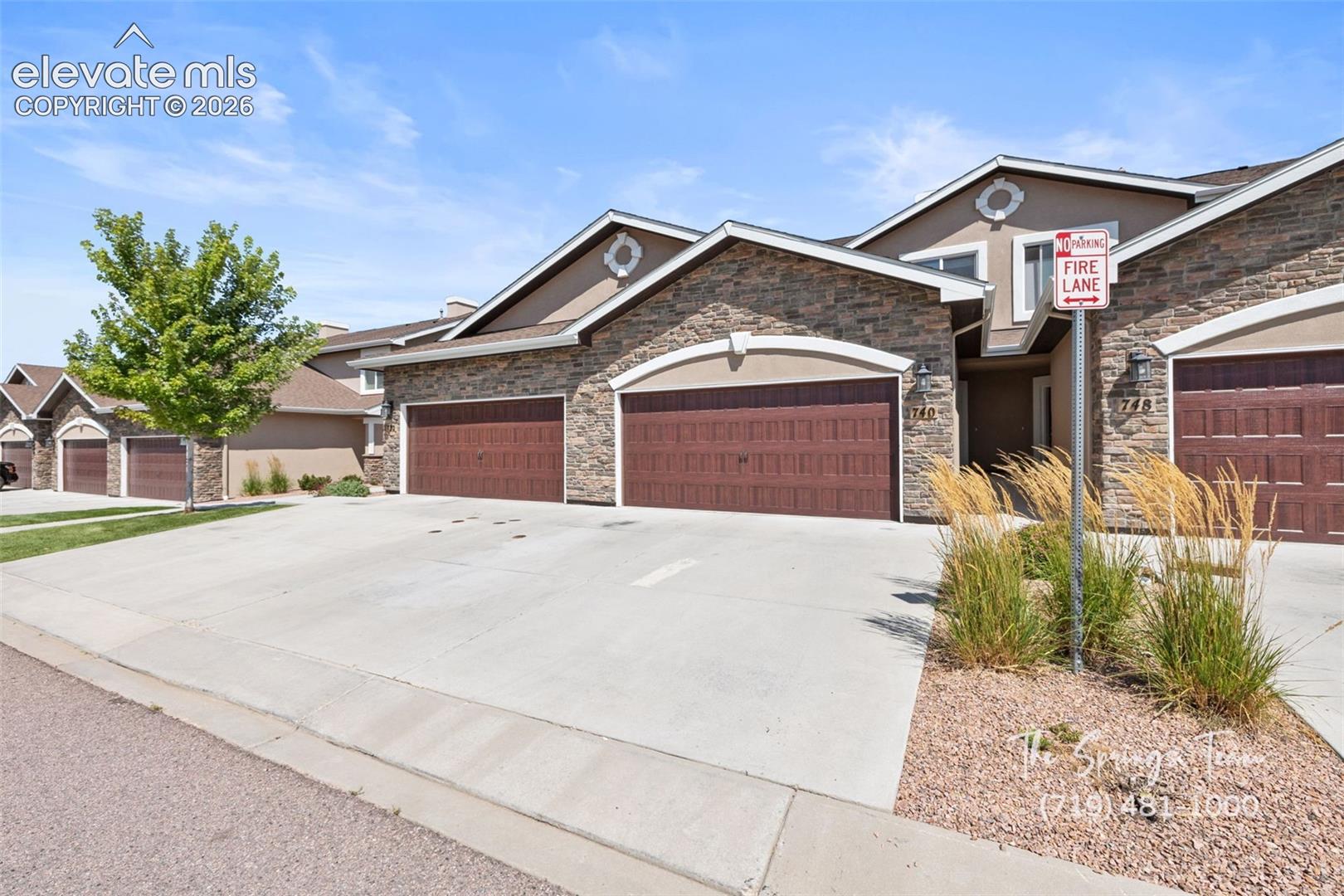 740 Brambleberry Heights