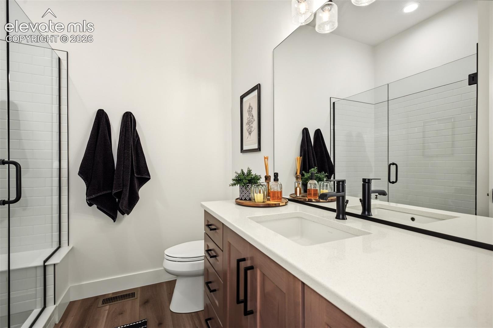 Listing photo 26 for 16349 Treetop Glory Court