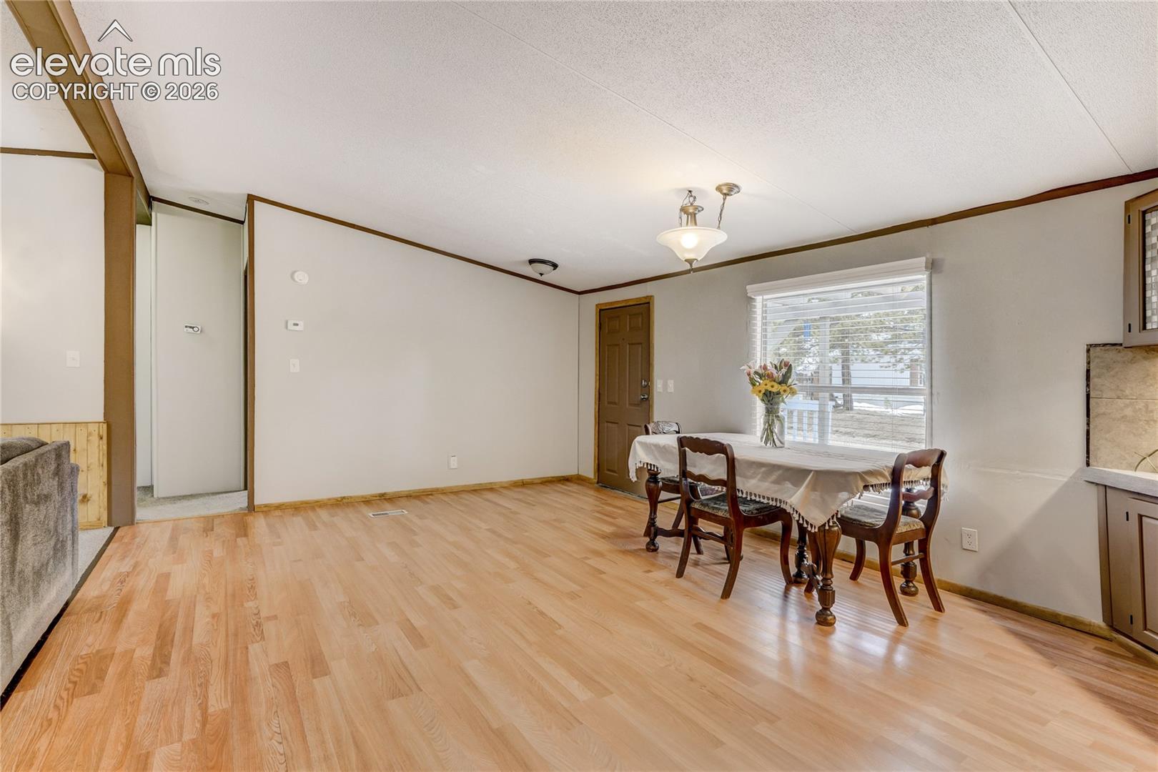 784 Blossom Road, photo 8