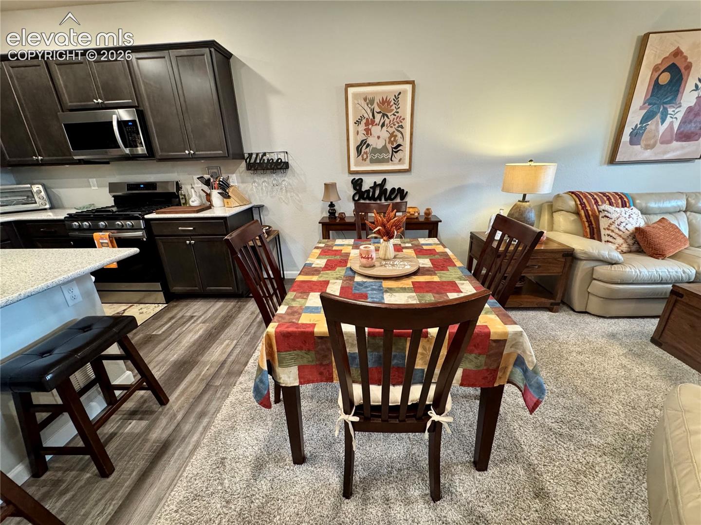 Listing photo 6 for 8610 Laurel Mountain View