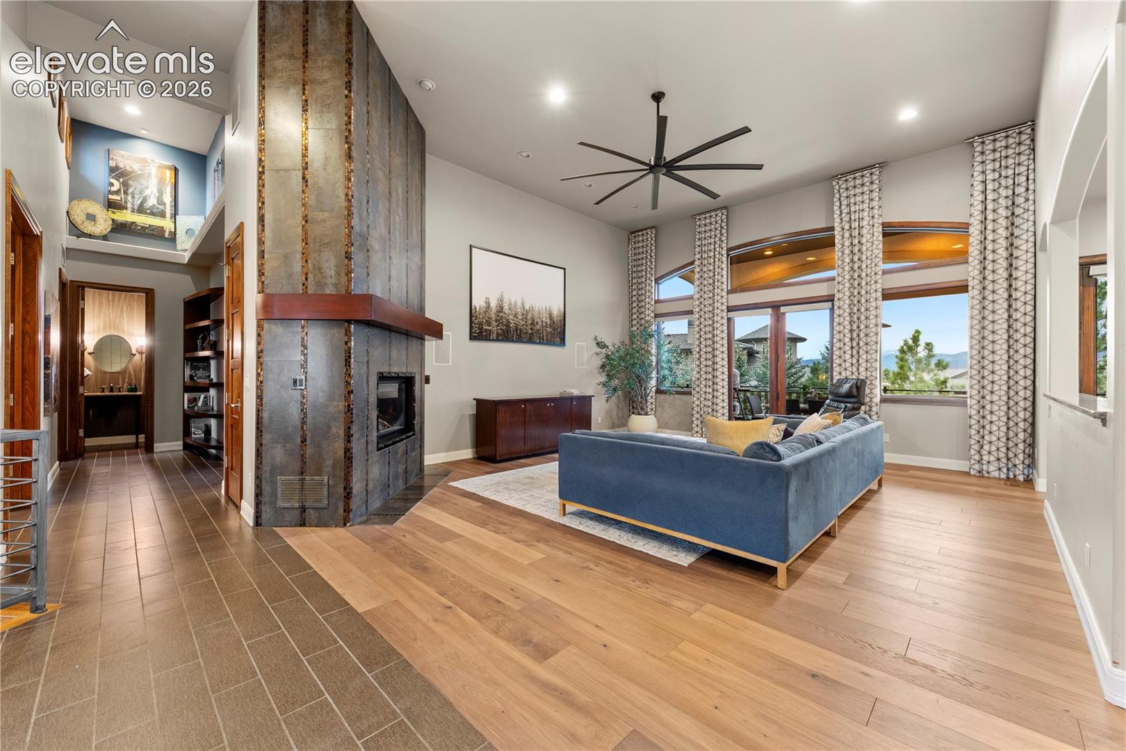 Listing photo 10 for 2217 Rainbows End Point