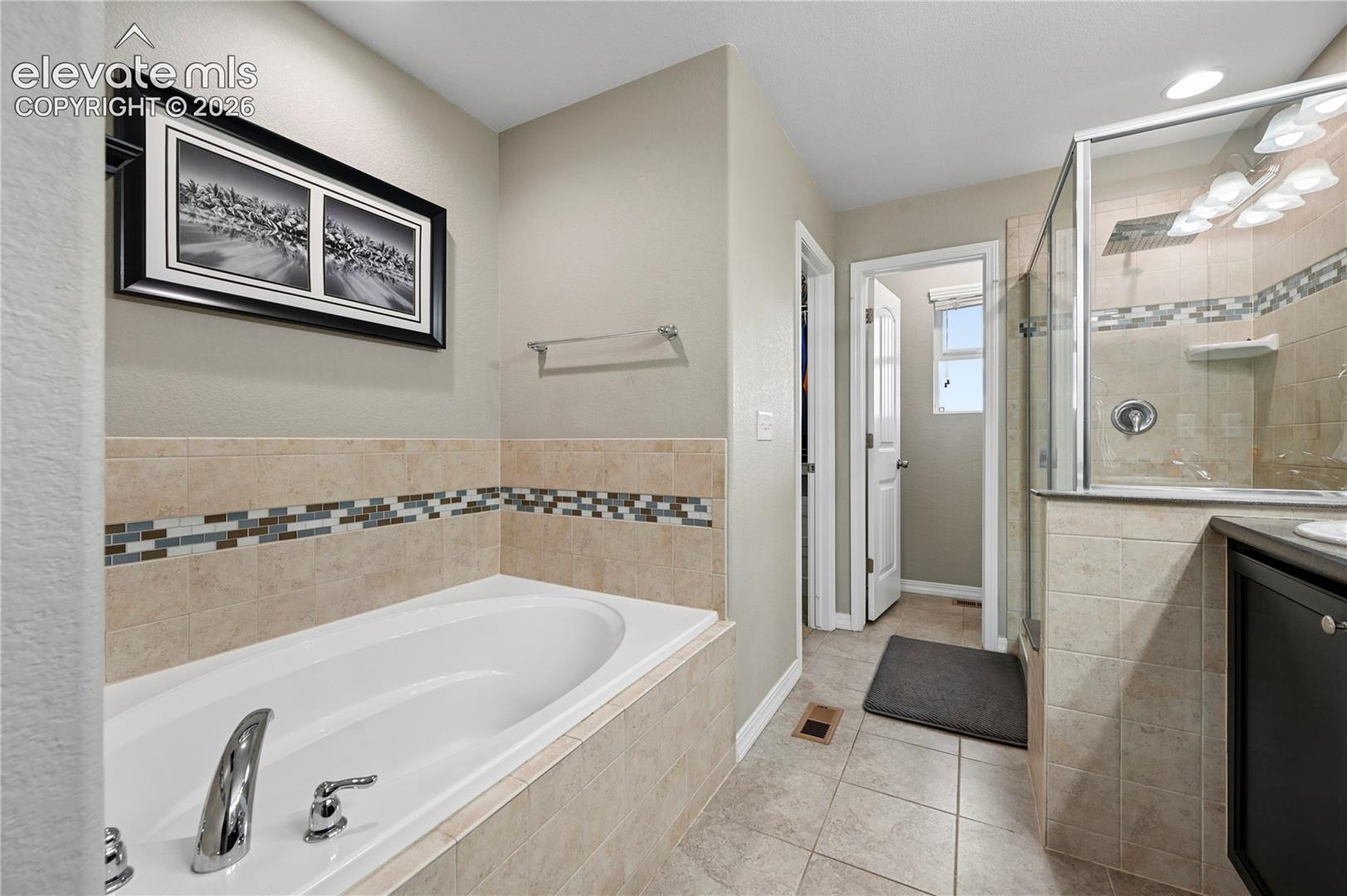 Listing photo 30 for 10637 Echo Canyon Drive