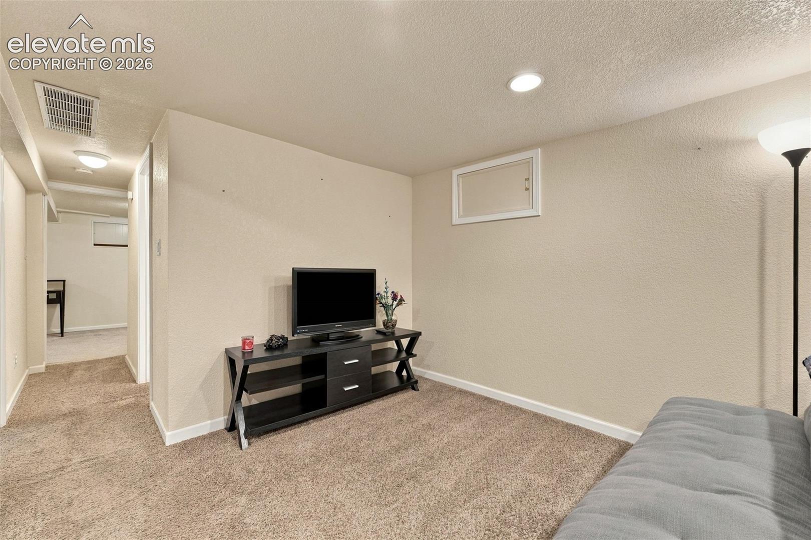 Listing photo 28 for 1734 Comanche Road