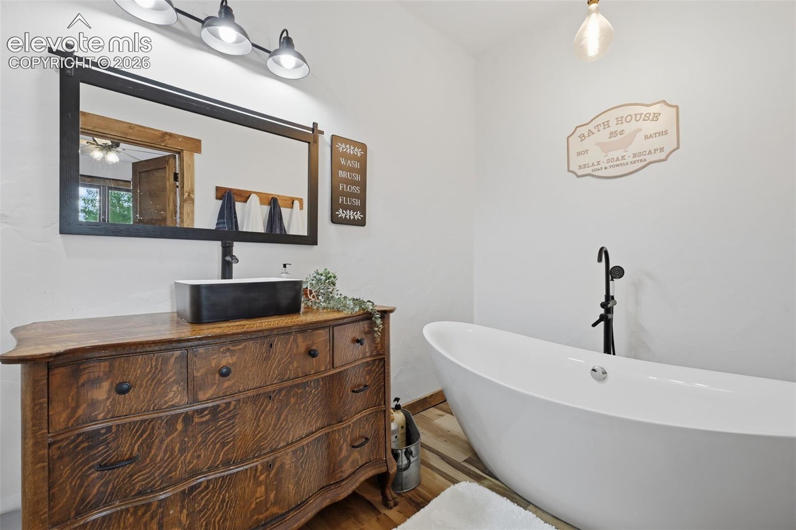 Listing photo 21 for 294 Vista De Agua Road