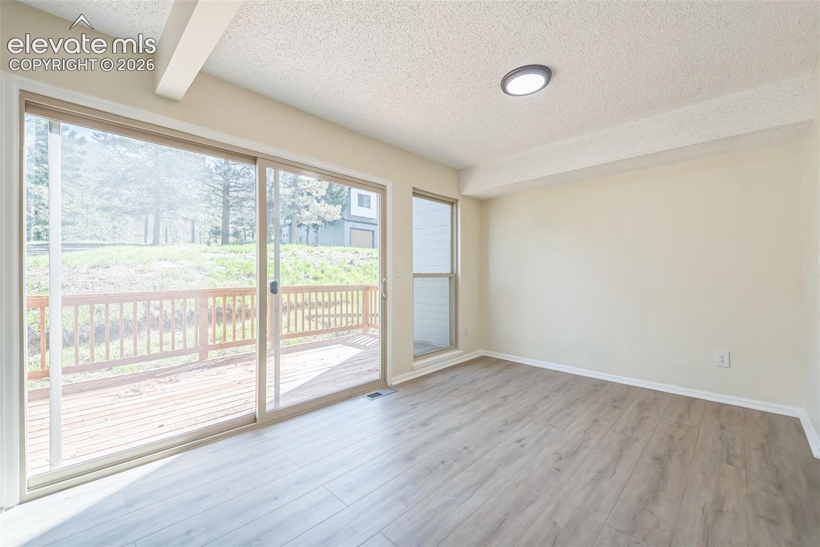 Listing photo 14 for 10635 Green Mountain Falls Road 2