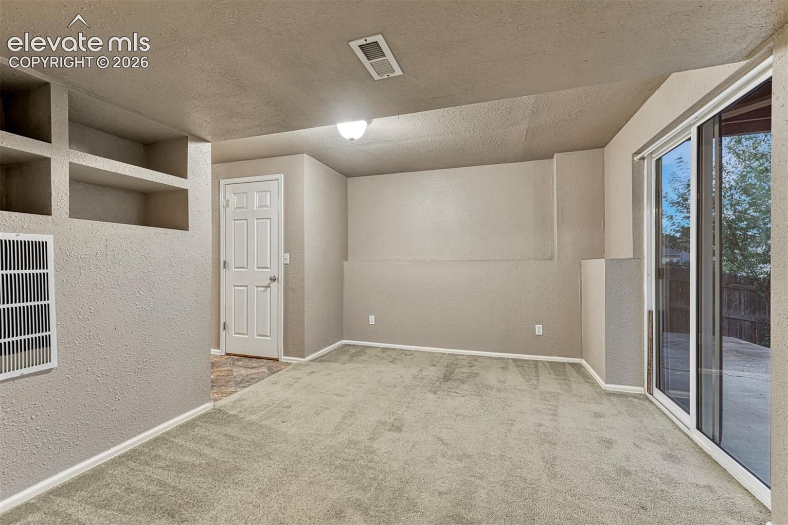 Listing photo 37 for 5126 Stone Fence Drive