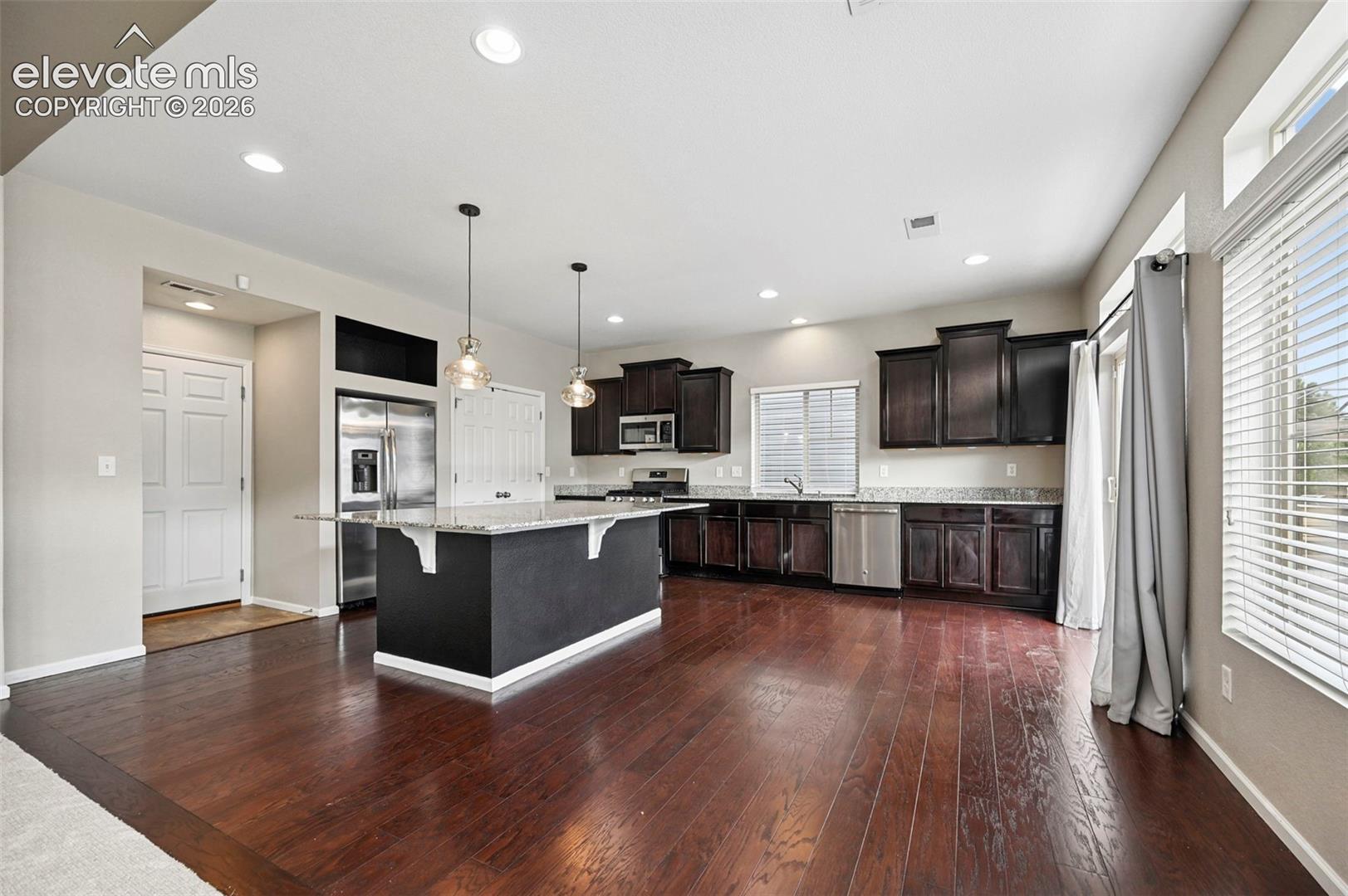 Listing photo 12 for 8803 Briar Brush Lane