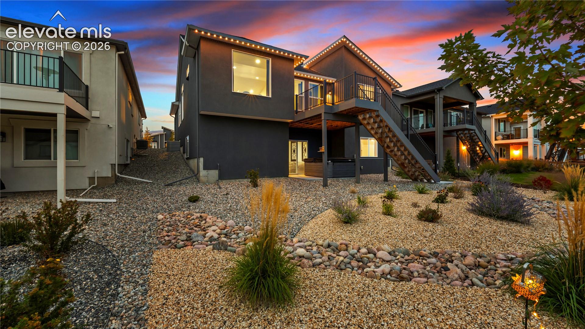 Listing photo 9 for 6575 Vistancia Avenue
