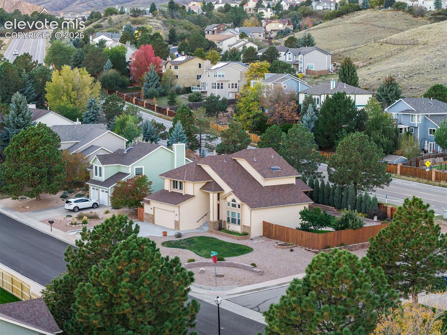 Listing photo 45 for 6120 Moorfield Avenue