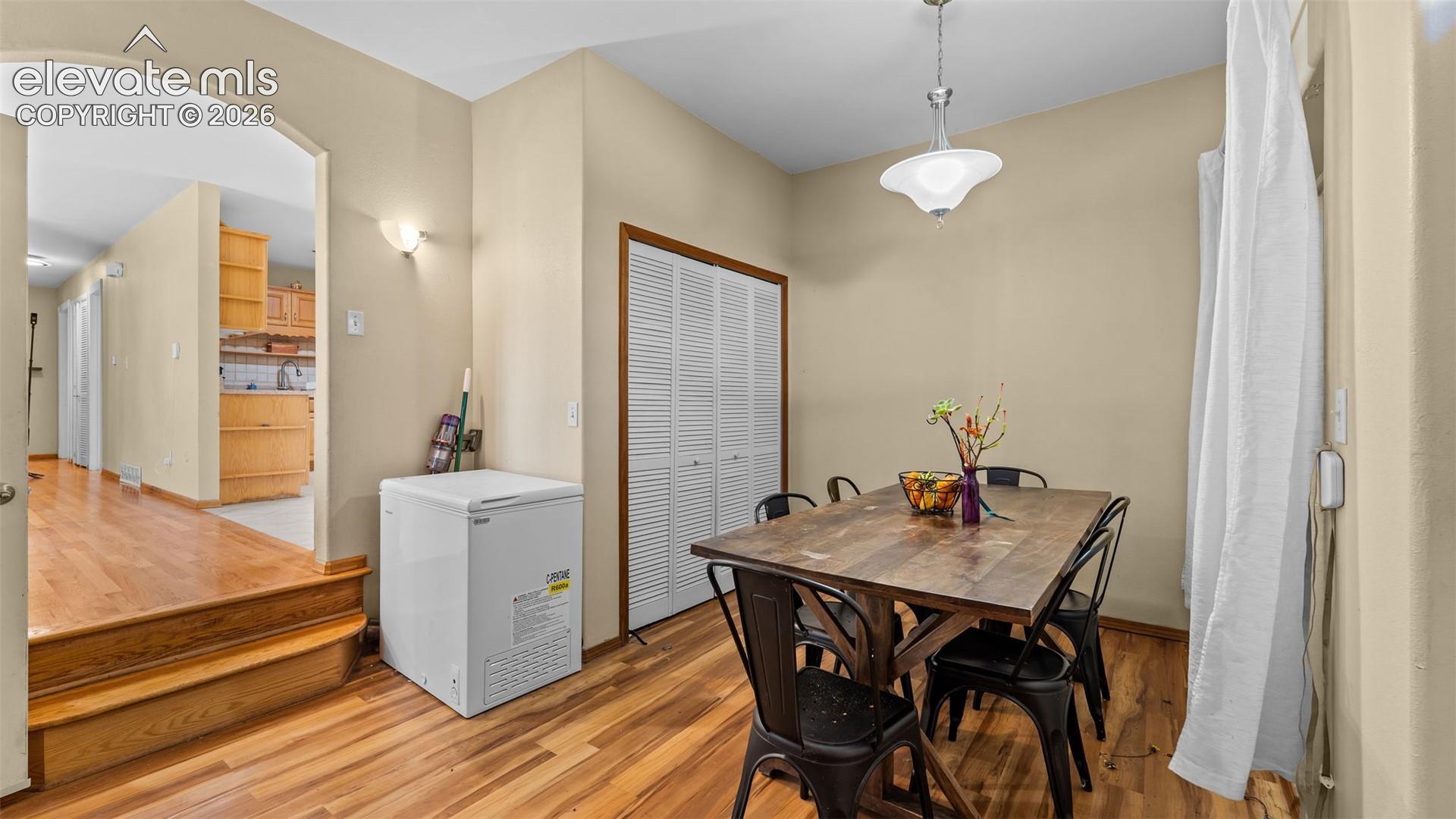 Listing photo 10 for 512 Corte Sol NA