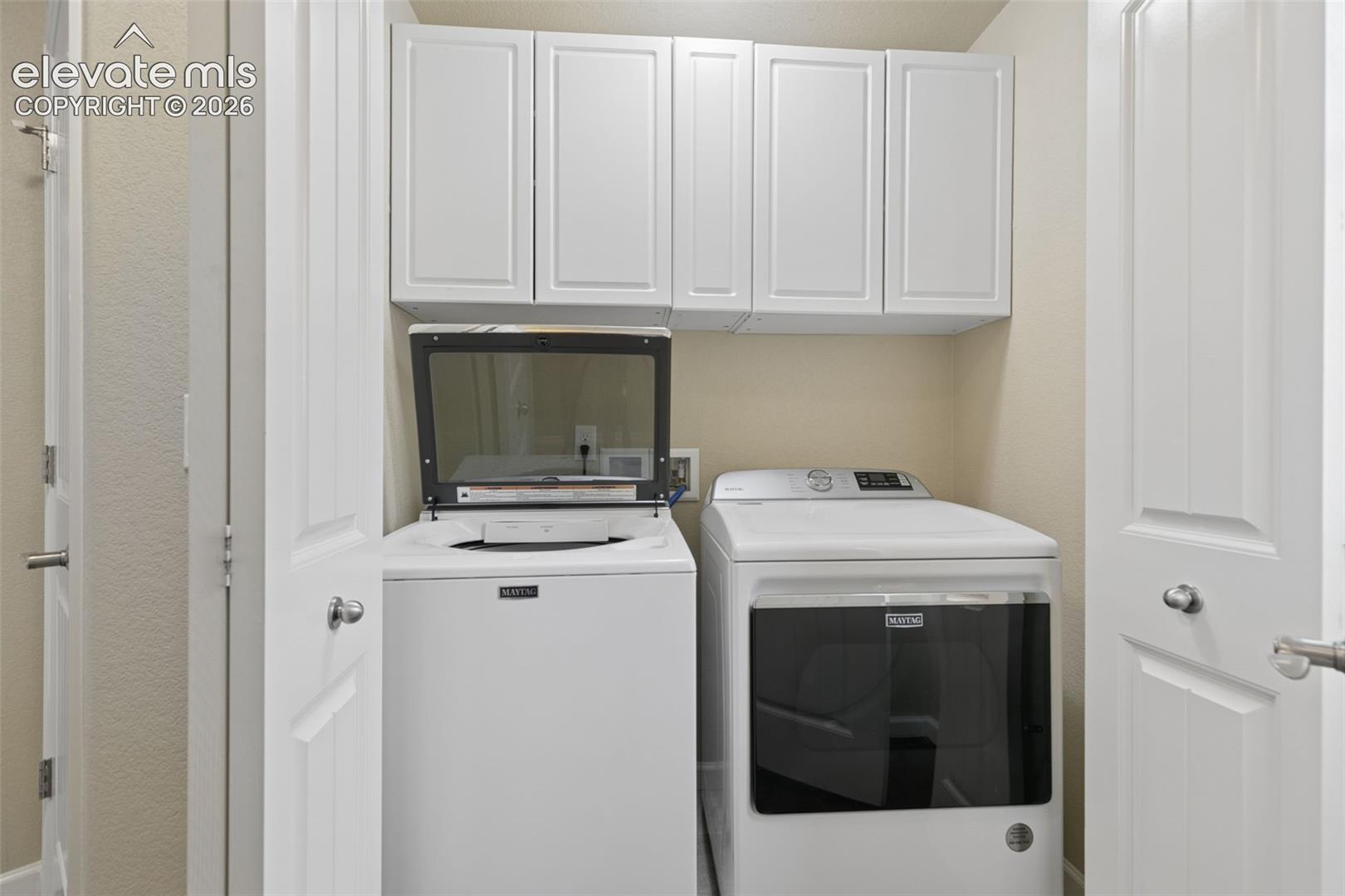 Listing photo 15 for 8042 Potentilla Grove