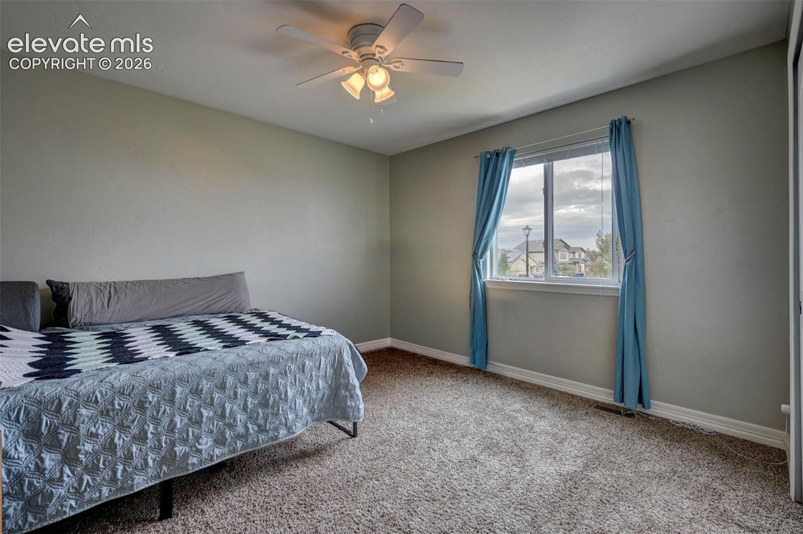 Listing photo 31 for 10249 Mt Lincoln Drive