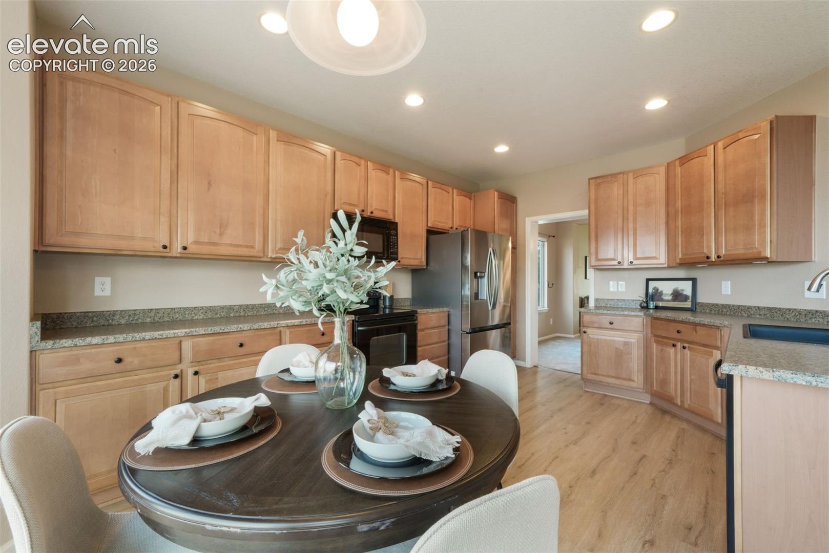 Listing photo 17 for 460 High Plains Street