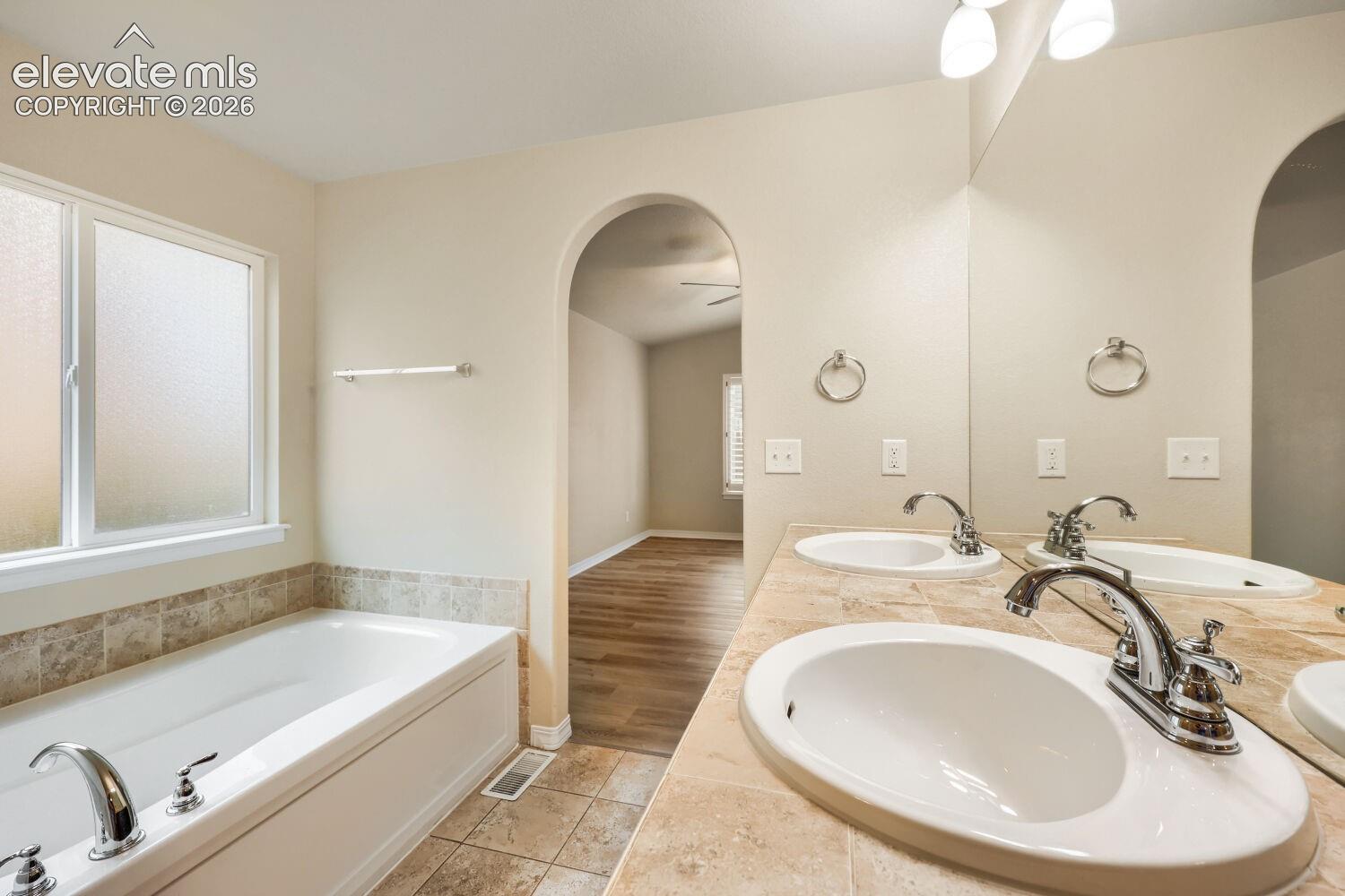 Listing photo 19 for 7917 Mount Huron Trail