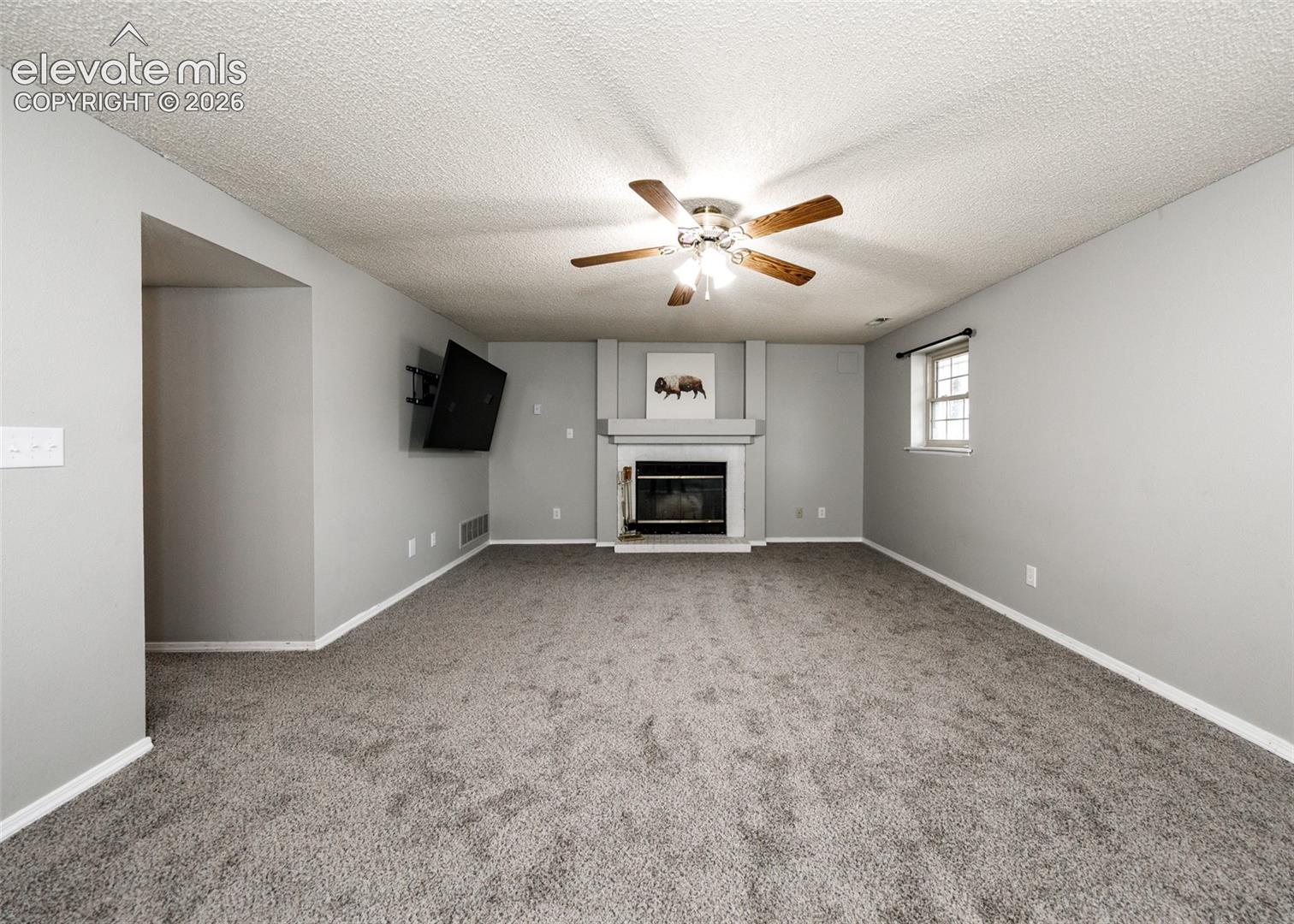 Listing photo 23 for 604 Fountain Mesa Road