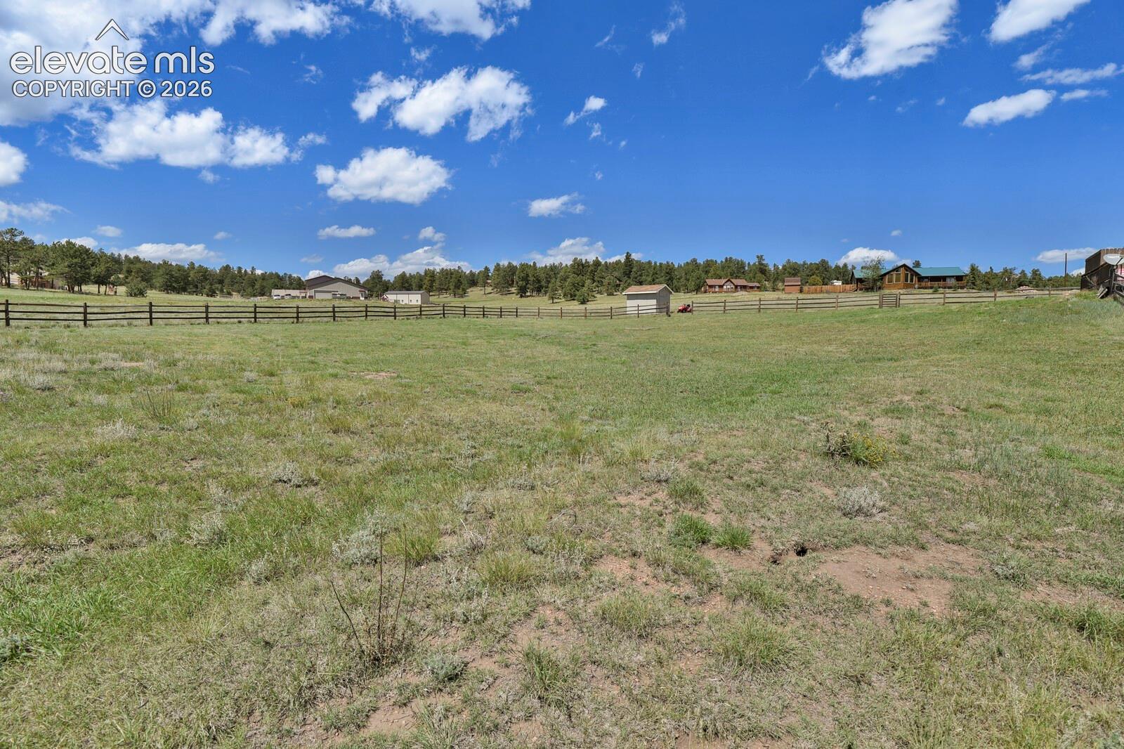 Listing photo 41 for 2329 Southpark Road