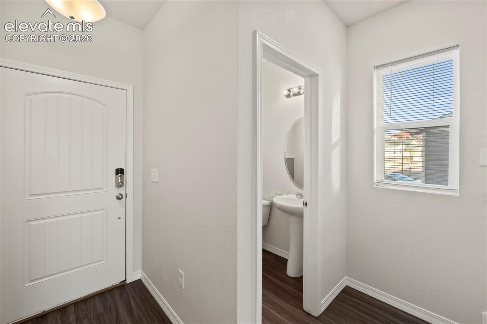 Listing photo 3 for 5659 Heathland Terrace