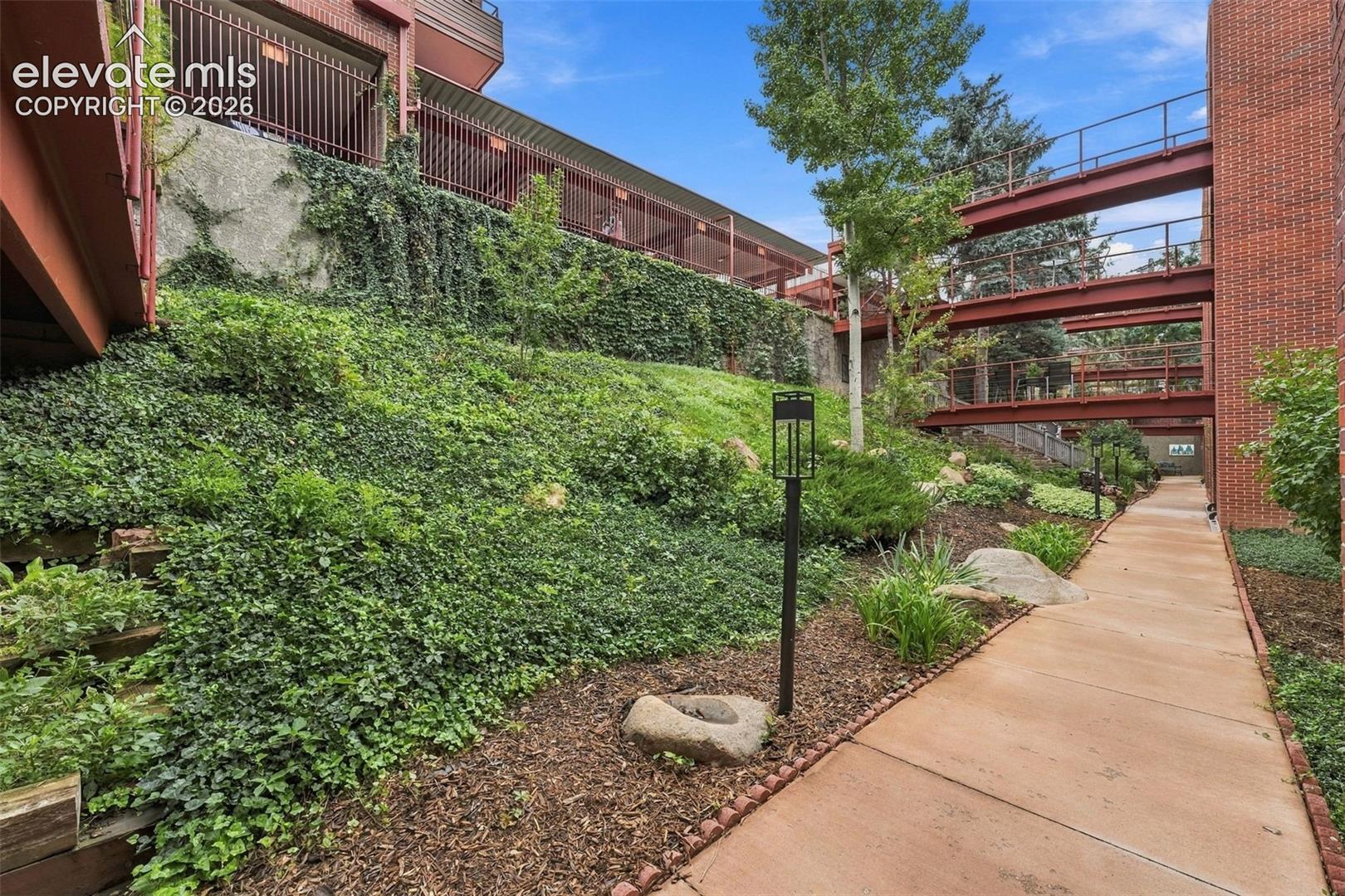 Listing photo 38 for 41 W Boulder Street