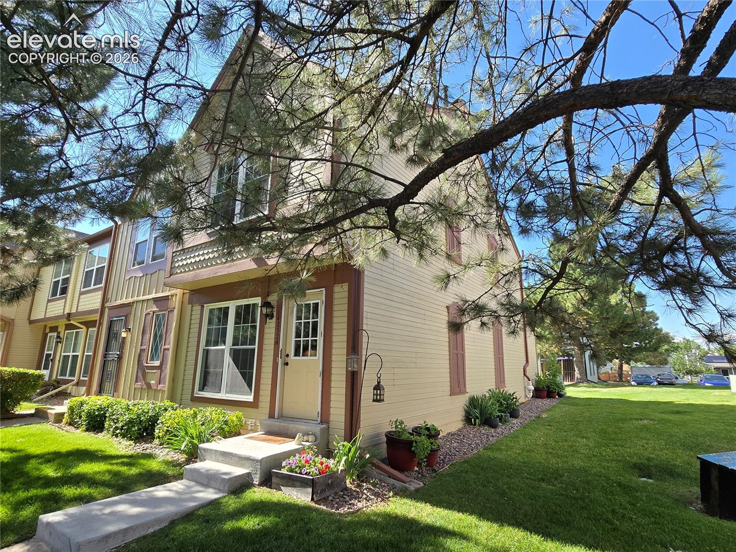 14232 Hawaii Circle, photo 20