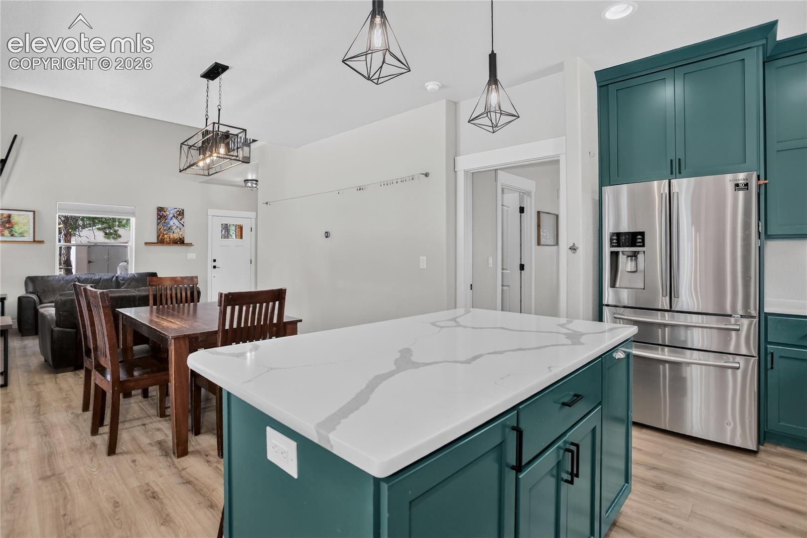 Listing photo 12 for 9920 Hodgen Road