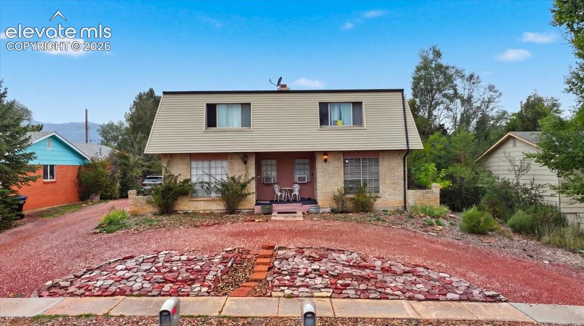 Listing photo 3 for 724-726 Pioneer Lane