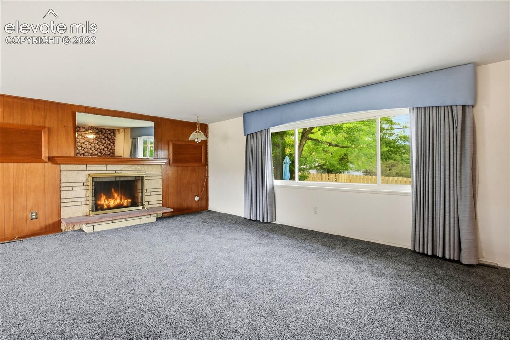 Listing photo 13 for 1442 Bellaire Drive