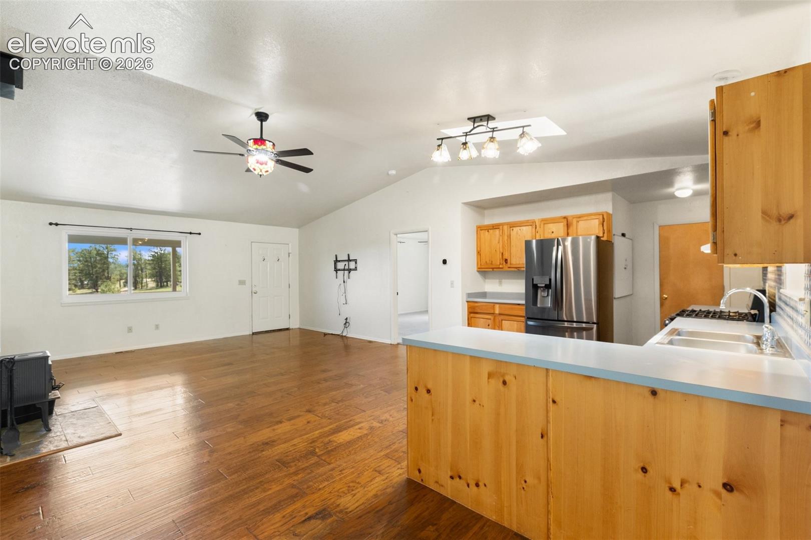 Listing photo 24 for 3050 Homestake Place