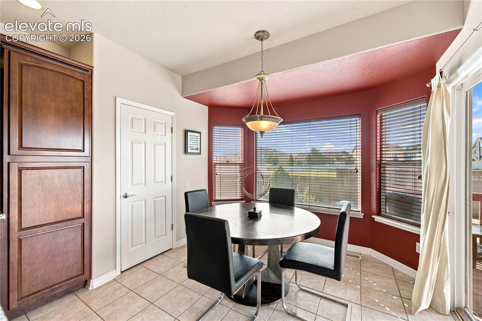 Listing photo 8 for 4 Hawks Point Court