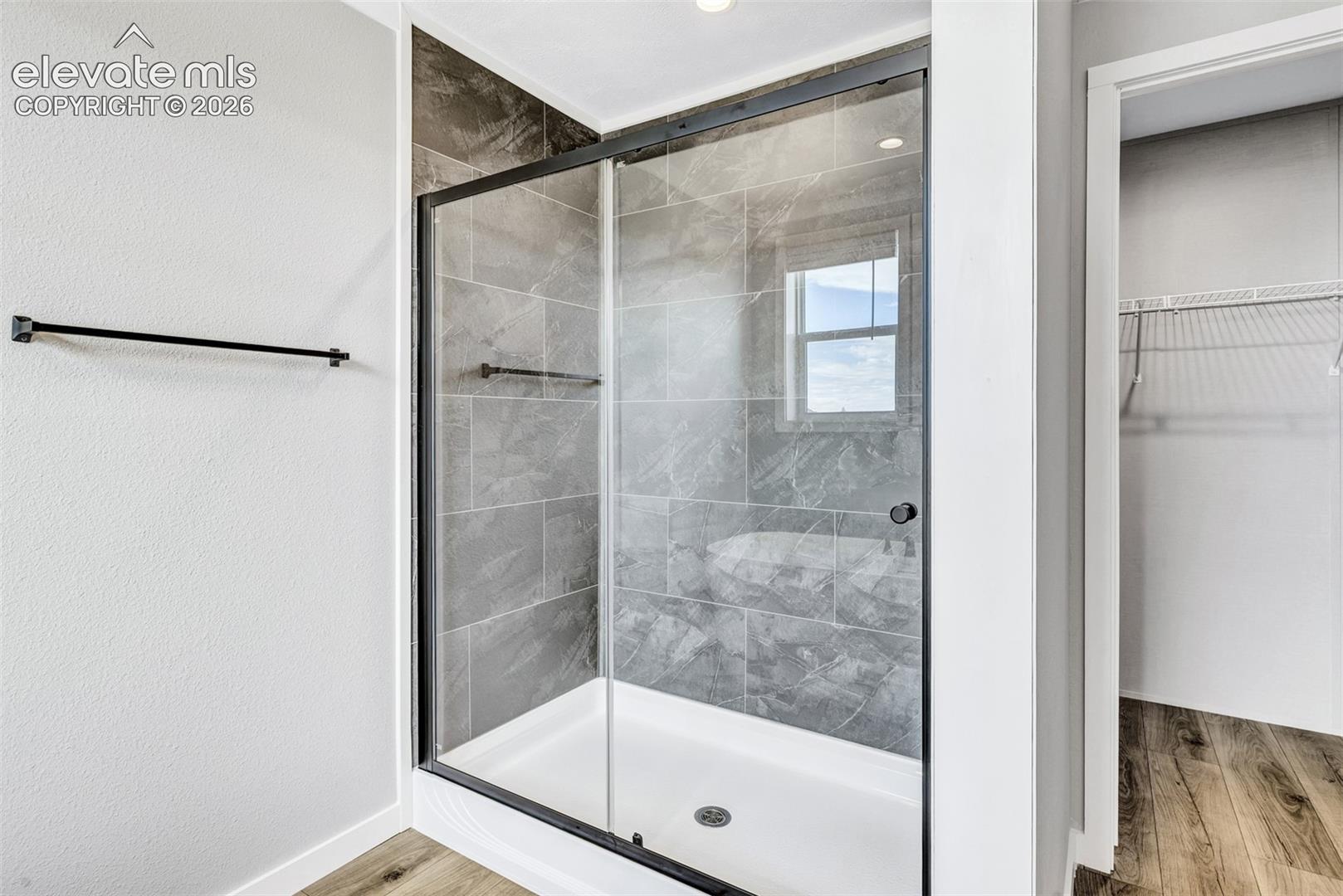 Listing photo 17 for 930 Awesome View